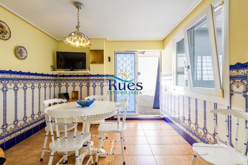 Foto b508f103-6b28-4a2d-962e-08d25ad3d13a. Casa amb aparcament a Playa Burriana