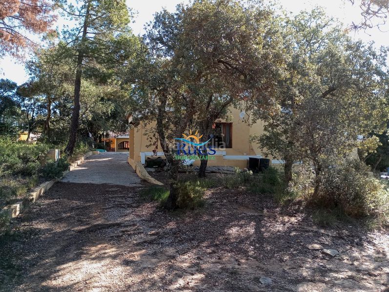 Foto b1750dff-a5c1-4ac4-9716-daa74637d25a. Edifici a Llucena / Lucena del Cid