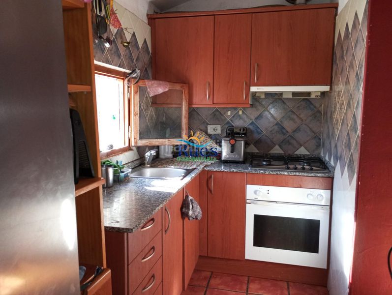 Foto c9a480f2-11a5-4e0c-8084-4bec768d492d. Edifici a Llucena / Lucena del Cid