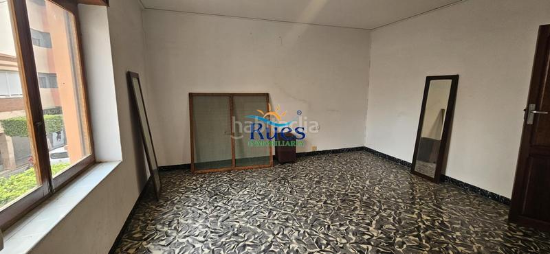 Foto a3924ee3-5ad2-484e-8c85-2b2a160bf0b3. House with heating parking in Centro Almazora / Almassora