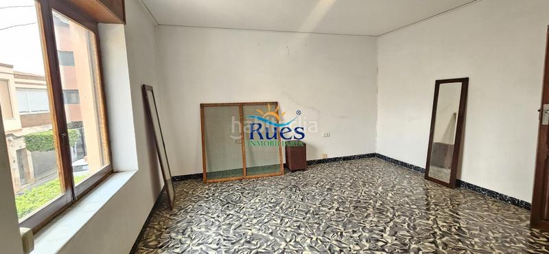 Foto a4750845-916e-4234-bb2d-29d0ee2d5451. House with heating parking in Centro Almazora / Almassora