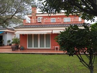 Chalet  Calle recholar. Chalet amplio y luminoso en venta en oropesa del mar