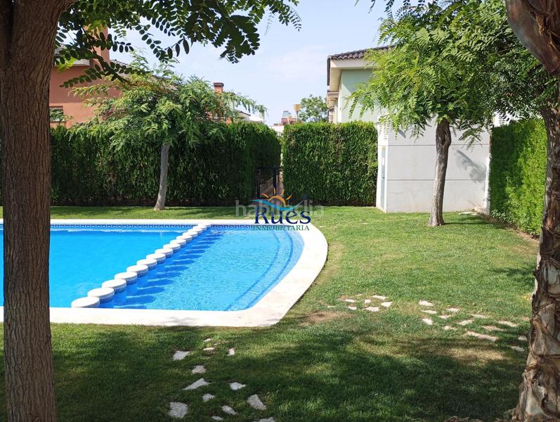 Foto fe7869a4-2563-4048-992d-627f6bed527b. Xalet amb aparcament piscina a El Balcó-Jaume I Oropesa del Mar