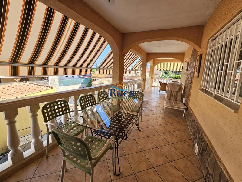 Foto 43d495e6-fb46-43f9-9d6f-100c0d5700a5. Maison avec parking piscine dans Playa-Ben Afeli Almazora / Almassora