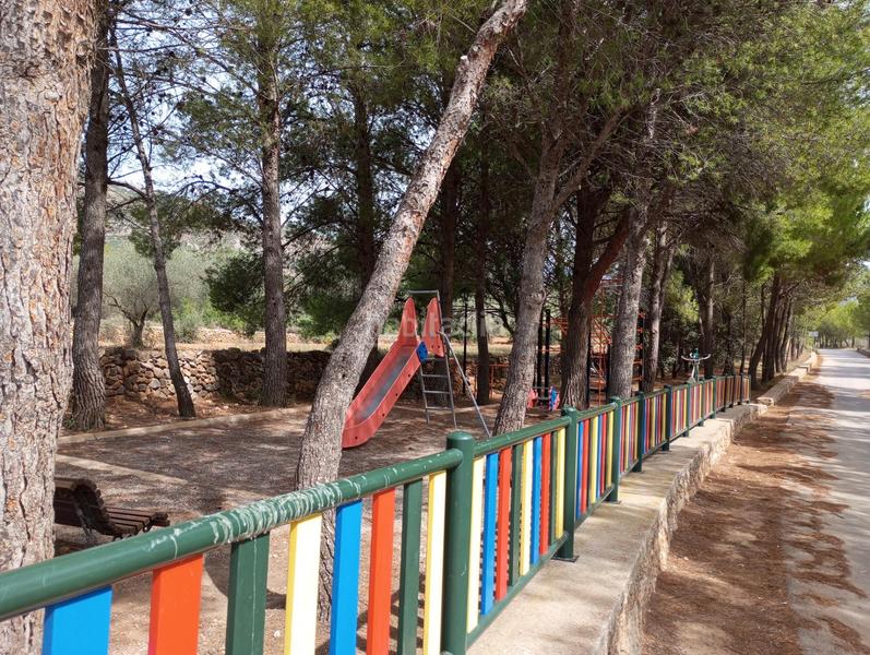 Foto 58b6eb32-87ef-41a5-8bae-2db2ce835fb3. Edifici a Figueroles