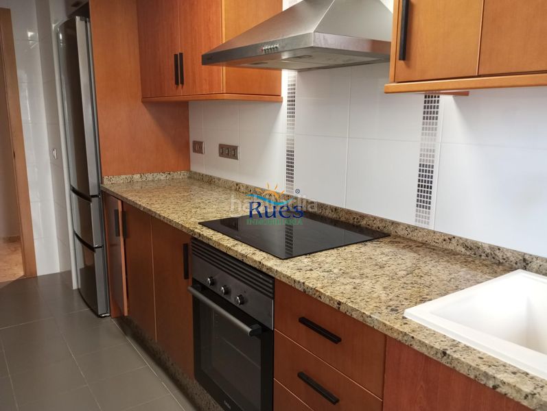 Foto 5bfac3a8-feac-4440-91f2-3dd86e9545a1. Planta baixa amb calefacció aparcament piscina a Oropesa del Mar