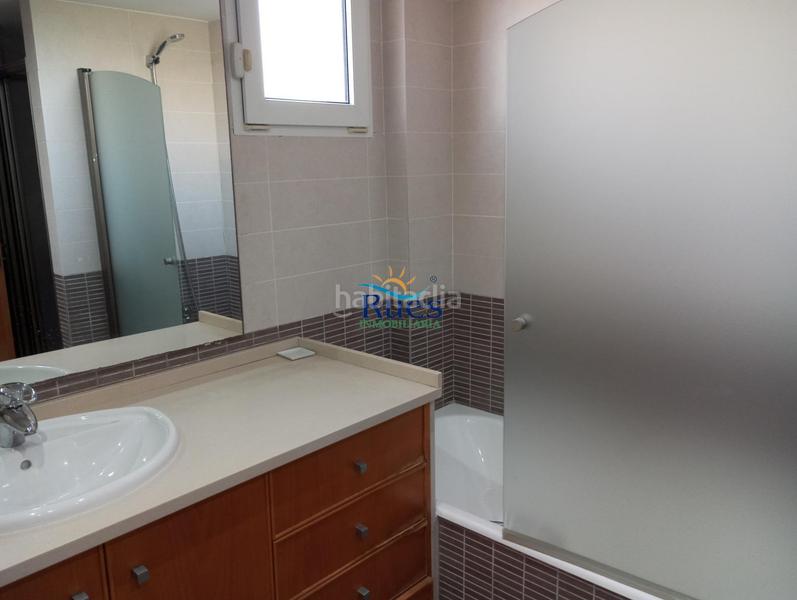 Foto b5b0e40a-e686-4c08-8a11-f82cc4489b43. Chalet with heating parking pool in El Balcó-Jaume I Oropesa del Mar