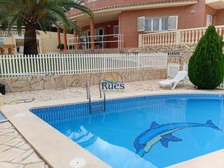 Xalet  Dels traginers. Chalet luminoso y espacioso en venta un oasis de confort y elega