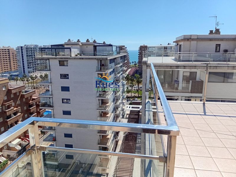 Foto 556ac09a-8ccf-49f6-a25f-f9d6a6409e68. Àtic amb calefacció aparcament piscina a Costa Marfil Oropesa del Mar