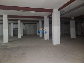 Local Comercial  Plaza dolcainers de tales. Sotano grande en plaza dolcainers de tales