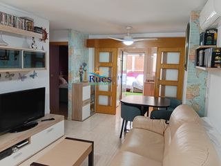 Planta baixa  Avenida central. Acogedora planta baja en oropesa del mar con piscina y a pasos d