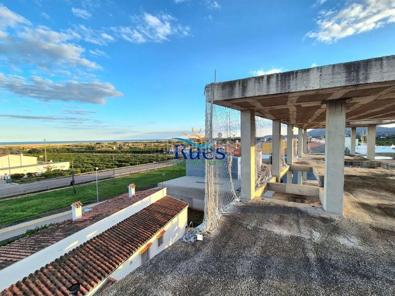 Foto 041a144b-c1aa-422d-b669-8f772c4aa319. Edifici a Cabanes