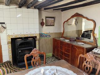 Casa  Calle vinaroz de. Casa de pueblo con encanto y ubicación estratégica en tirig