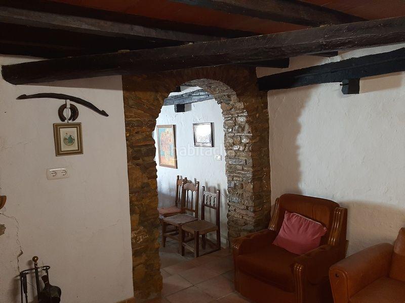 Foto bd81fe3b-2ad7-48fd-ab5a-9237552b7139. Masia a Jimena de la Frontera