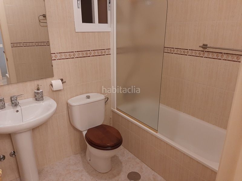 Foto fa1a31d3-2627-4eca-bdbe-0b89167f3cfe. Location maison jumelée avec cheminée chauffage parking dans Barrios (Los)