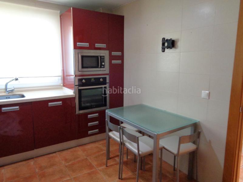 Foto 5f7fd6da-f57f-41d0-9478-eda79922bda6. Casa adossada amb calefacció aparcament a San García Algeciras