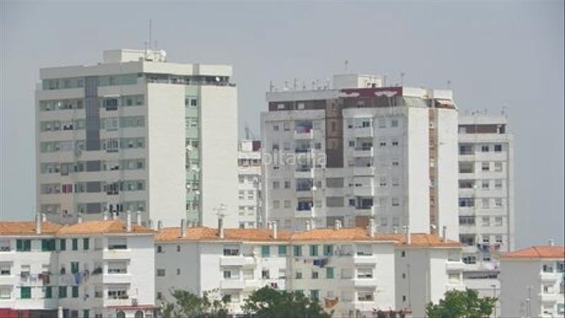 Foto 6b1bed3f-ddc4-4f73-8536-c9e50074d8b3. Piso en calle federico garcía lorca 41 piso en las torretas en Algeciras