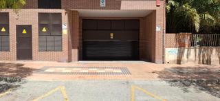 Parking coche en Calle trafalgar 1. Plaza de garaje en alameda. edf. ferrovial