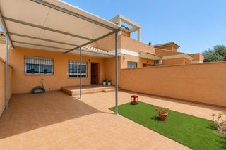 Casa a Garceta - pozo estrecho. Planta baja en pozo estrecho totalmente reformada