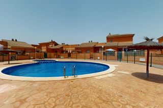 Casa a Garceta - pozo estrecho. Planta baja en pozo estrecho totalmente reformada