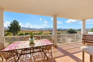 Xalet  Calle jacinto benavente. Chalet en roche