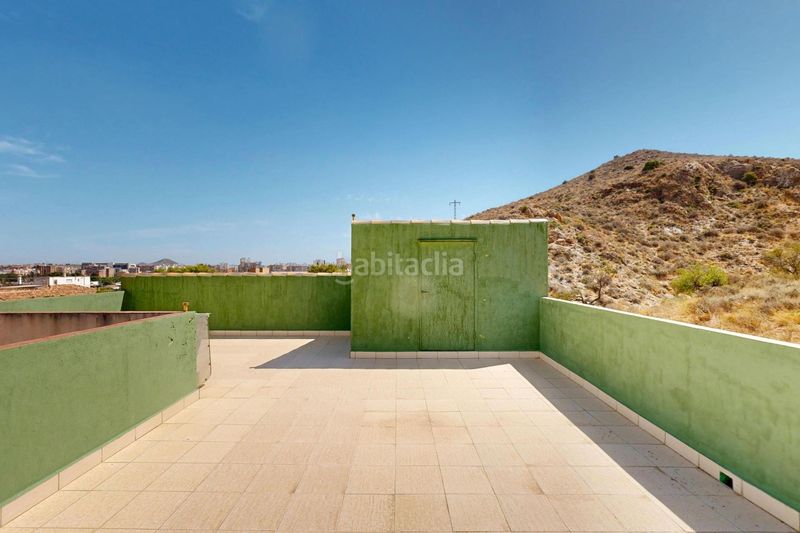 Foto 5bc59583-84c0-4e83-a0ca-b47f21fce7fe. Casa amb aparcament a Barrio de la Concepción Cartagena