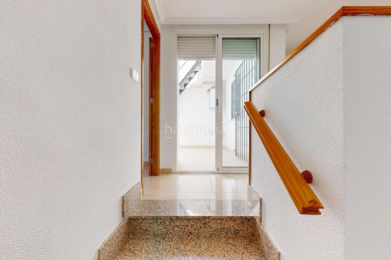 Foto bf1daa2d-ca63-43b0-9561-12a2265f2a71. Casa amb aparcament a Barrio de la Concepción Cartagena