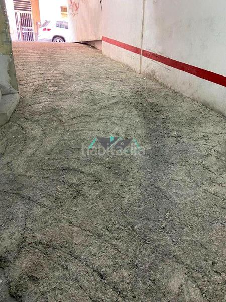 Foto 11d79d19-dfd1-453c-9bc9-a23c05659c3b. Parking voiture dans Casco Antiguo Águilas