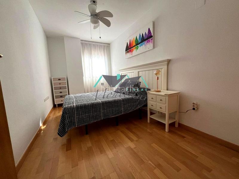 Foto f762a744-caa5-4a68-ba9f-bda9d3fd8e58. Dúplex amb aparcament piscina a Casco Antiguo Águilas