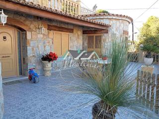 Maison  Del carmen. En venta  espectacular casa independiente en la campana