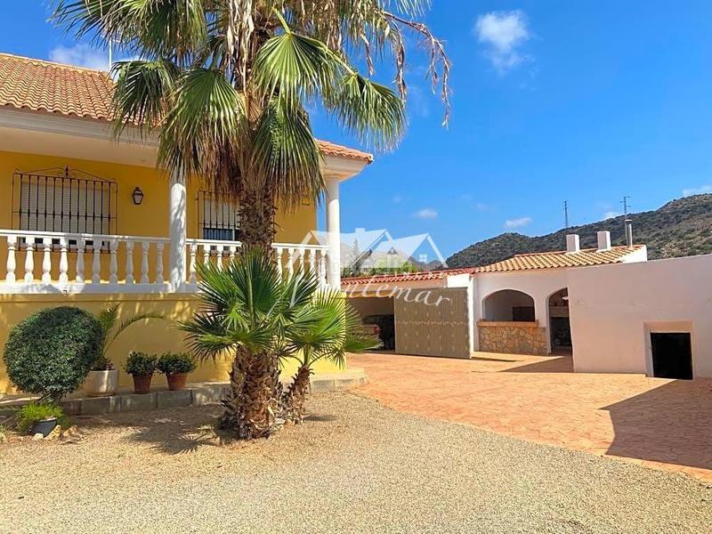 Foto c14fff42-7361-4f6d-bfec-9243c96d8899. House in San Juan de los Terreros