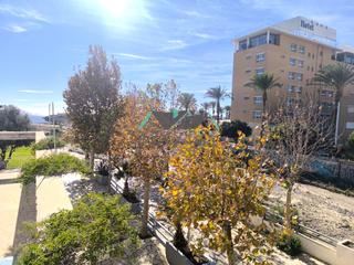 Flat  Iberia. En venta  magnífico piso en playa de poniente