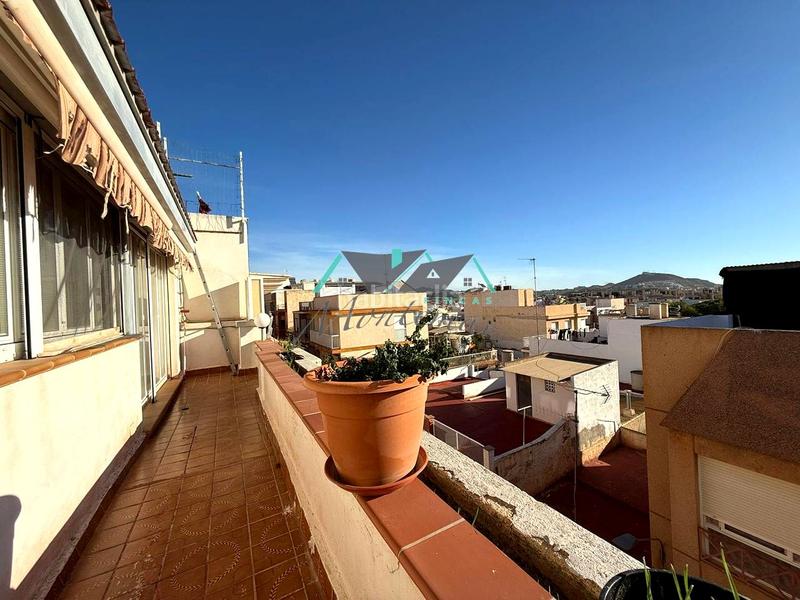 Foto 141c8c90-1914-4662-9105-c8f8707d6e11. Edifici a Casco Antiguo Águilas