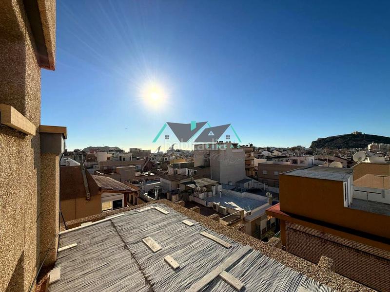 Foto 2215ea0d-aadb-4a3f-b0c5-316aa63b14c3. Edifici a Casco Antiguo Águilas