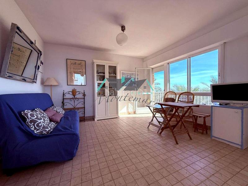 Foto 990c8379-8c51-4d79-bfb4-4ca4edff3550. Piso en exclusiva piso en primera línea de playa , zona puerto juan montiel en Águilas