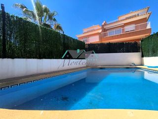 Lloguer Casa  Infanta elena. Se alquila chalet los meses de junio, julio