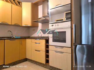 Rent Flat  Aire. Se alquila piso cerca de la playa  amueblado, luminoso y con gar