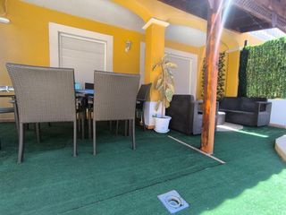 Rent House  Infanta elena. Se alquila chalet los meses de junio y julio