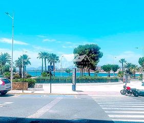 Miete Etagenwohnung  De la constitución. Apartamento en primera linea de septiembre a junio