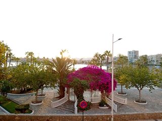 Rent Flat  De la constitución. Alquiler en playa colonia de septiembre a junio