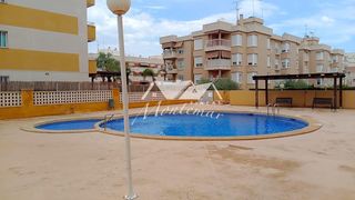 Alquiler Piso  De los rosales. Encantador piso en primera planta con piscina y garaje  disponib