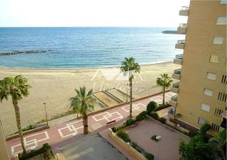 Lloguer Pis  Iberia. Alquiler piso en 1 linea de playa de septiembre a junio