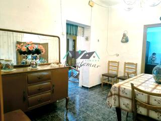 Casa  Ramn y cajal. Oportunidad nica en el centro! casa de planta baja con patio y