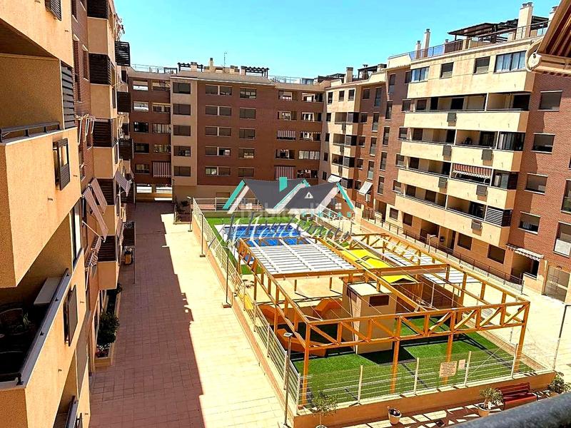 Foto bc01be4a-24f1-4db1-9b31-a3b3338d7bb4. Zweistöckige wohnung mit parking pool in Casco Antiguo Águilas