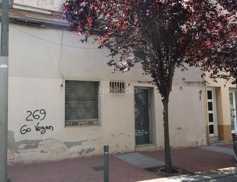 Foto 9d5a8d5a-27df-408f-a95f-f97c36481521. Alquiler local comercial  zona centre en Terrassa