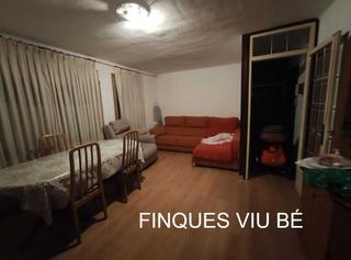 Appartement à Ca n'Anglada. Piso en planta baja en venta de 3 habitaciones