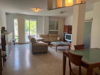 Piso  Carrer del repl de sant antoni. Vivienda muy tranquila y con mucha luz