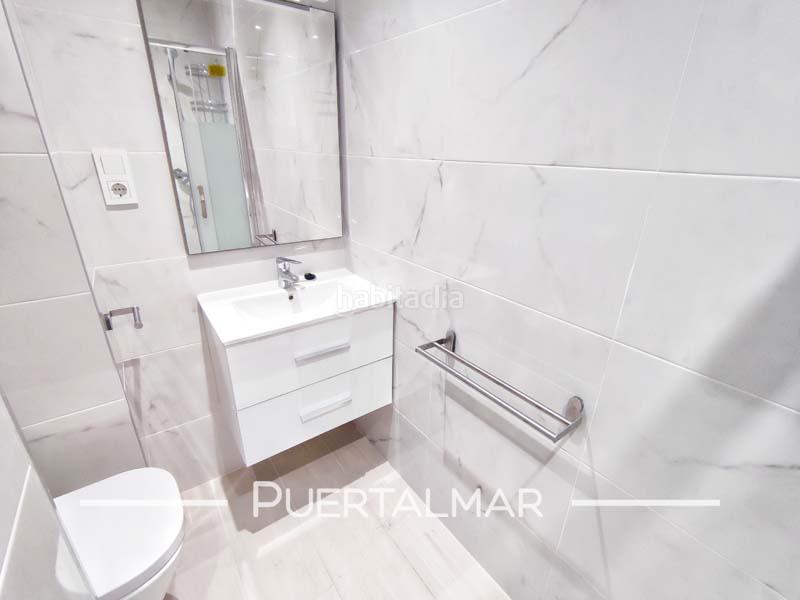 Foto 657dbeb9-564a-4dab-b0fe-a54d5ce30e0b. Lloguer planta baixa a calle churruca 15 a Ensanche-Diputación Alicante