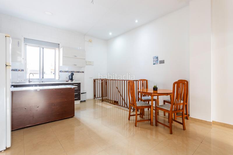 Foto f70ddcbb-b0b8-499e-9660-13248b1d0e0e. Alquiler piso en Los Ángeles Alicante