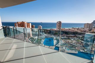Miete Appartement in Avenida de villajoyosa 12. Spectacular apartamento con 2 dormitorios frente a la playa de p